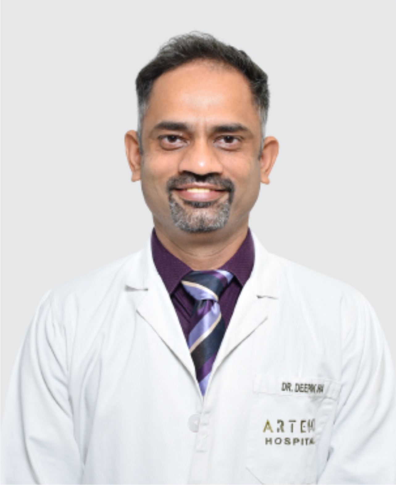 Dr. Deepak Jha is an Alumni of Surgical Oncology, AIIMS, specializing and focusing primarily on Breast Surgery.